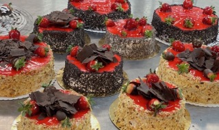 Auswahl aus der Kategorie Torten & Kuchen